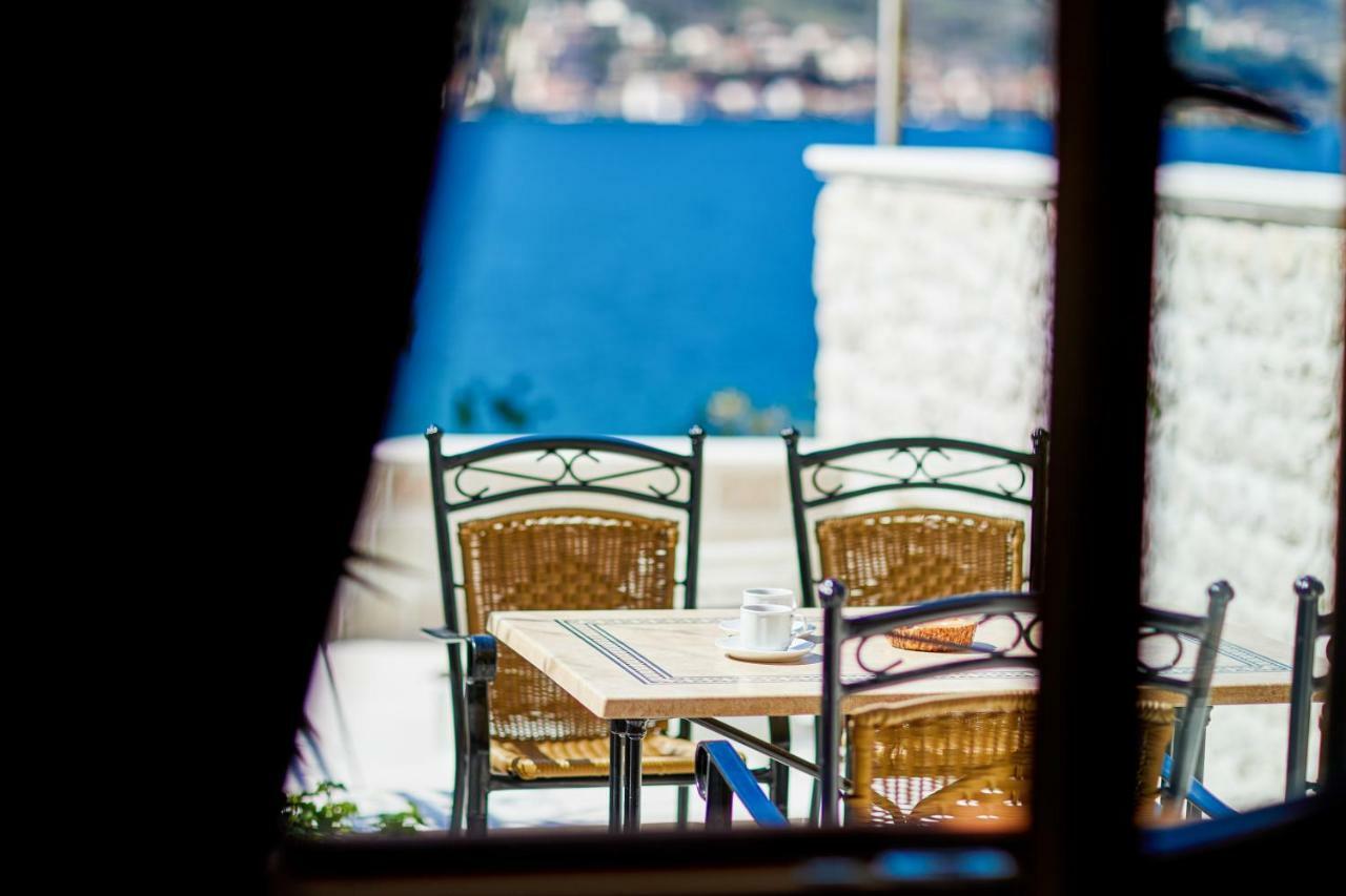 Three Dots By Todorovic Family Villa Kotor Bagian luar foto